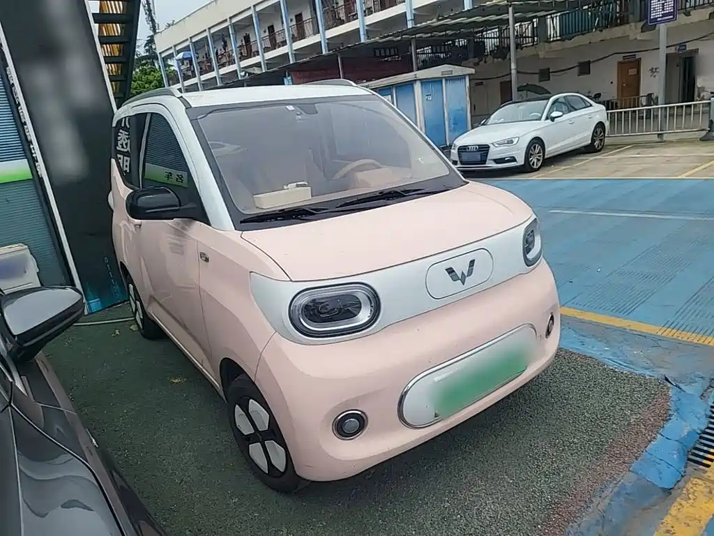 Wuling MINIEV — миниатюра 4