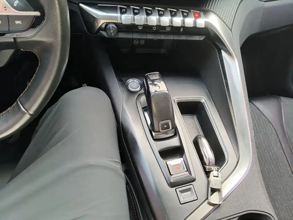 Peugeot 5008 — миниатюра 14