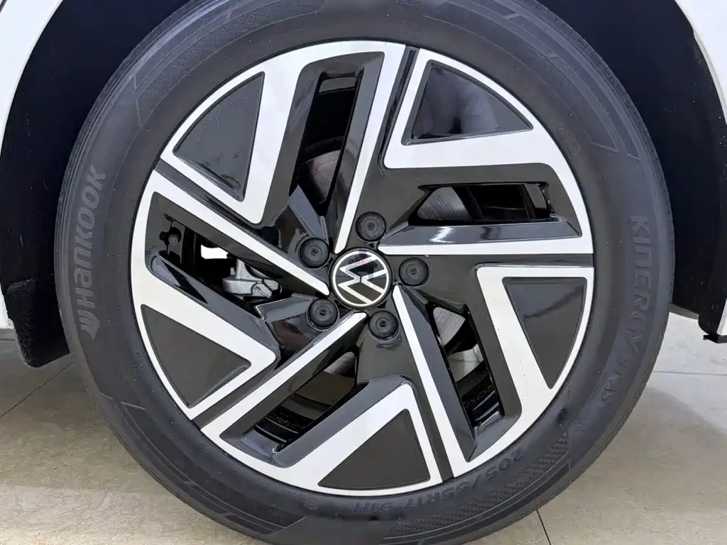 Volkswagen Sagitar — миниатюра 22