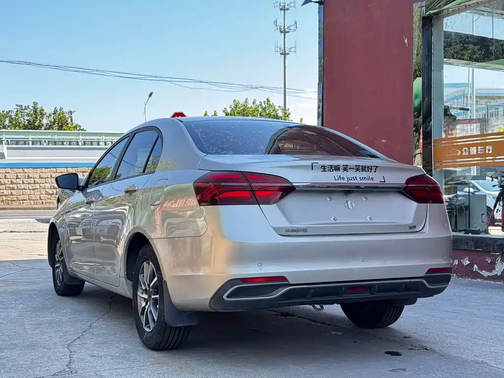 Geely Emgrand — миниатюра 7