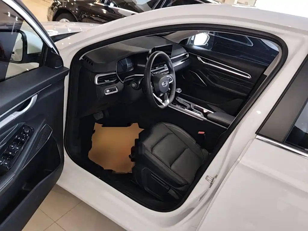 Geely Emgrand — миниатюра 16