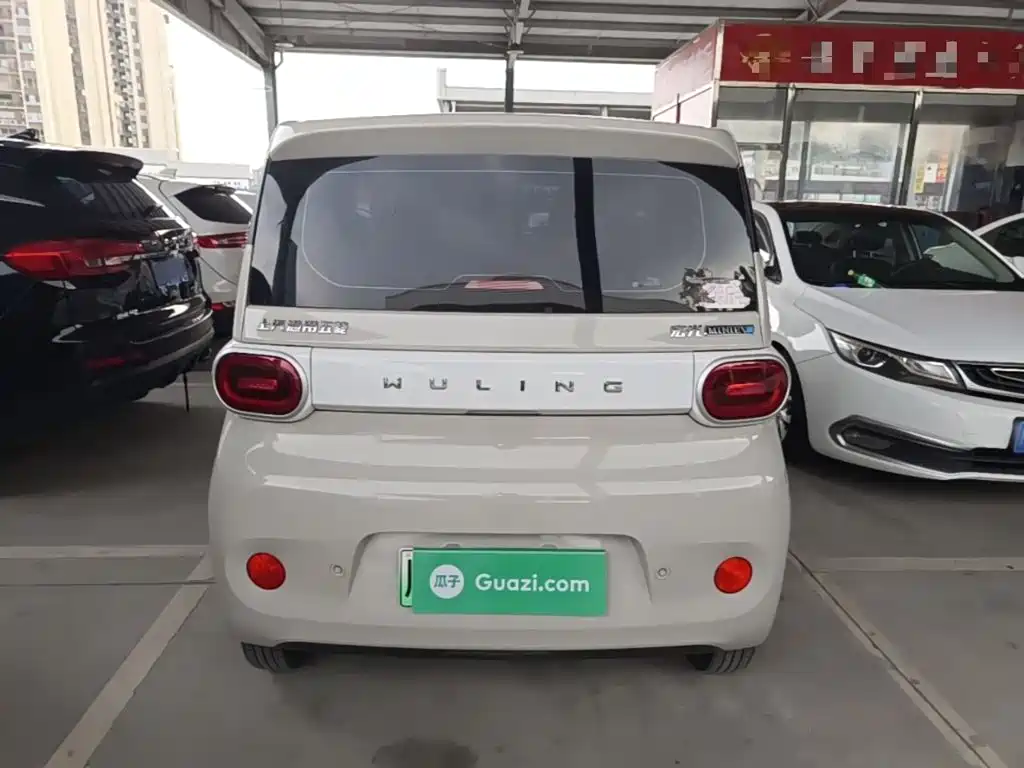 Wuling MINIEV — миниатюра 6