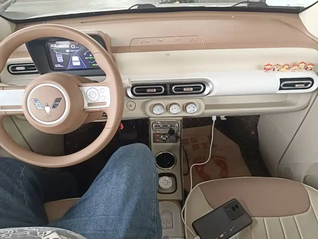 Wuling MINIEV — миниатюра 13