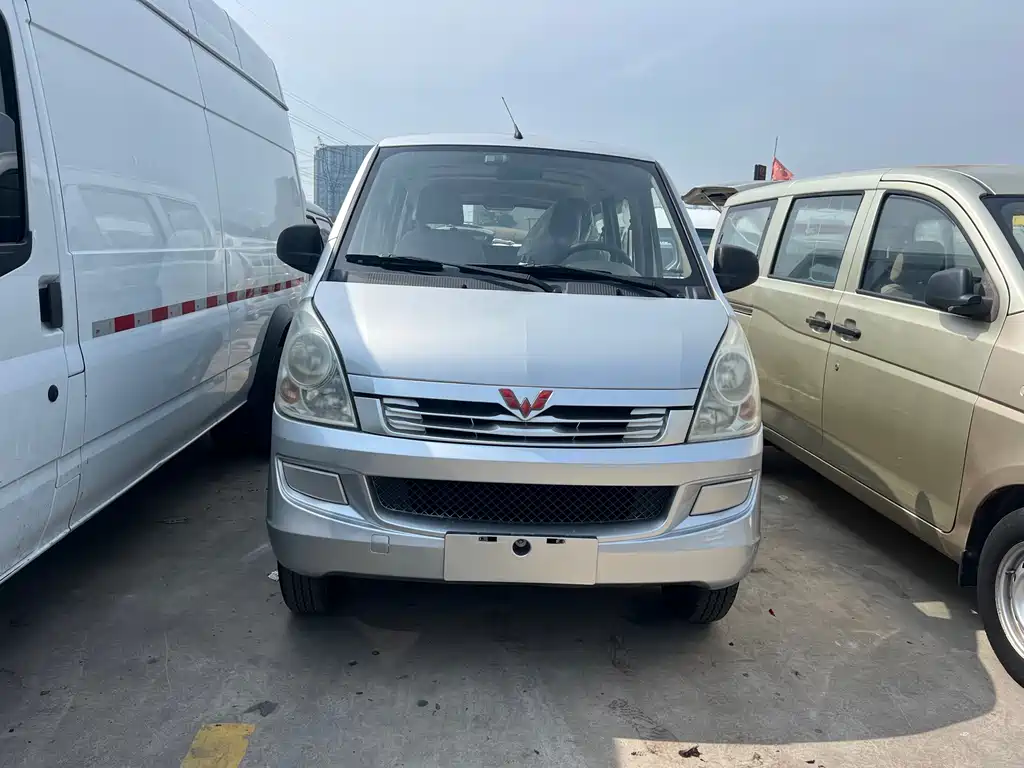 Wuling Rongguang 2017