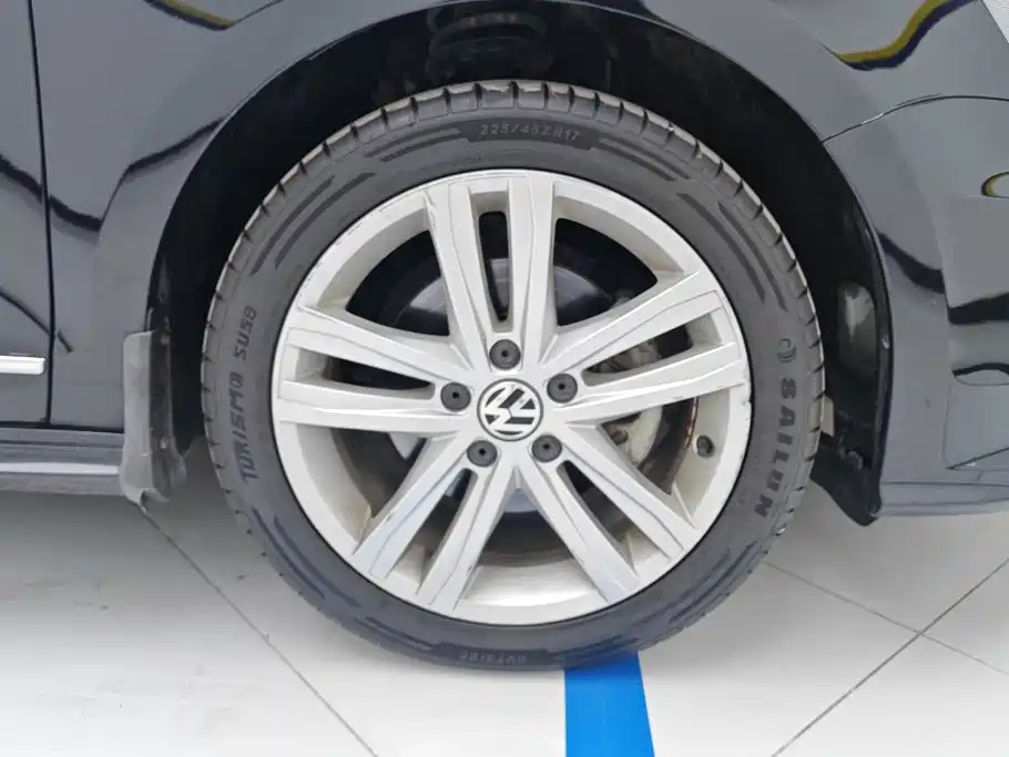 Volkswagen Sagitar — миниатюра 6