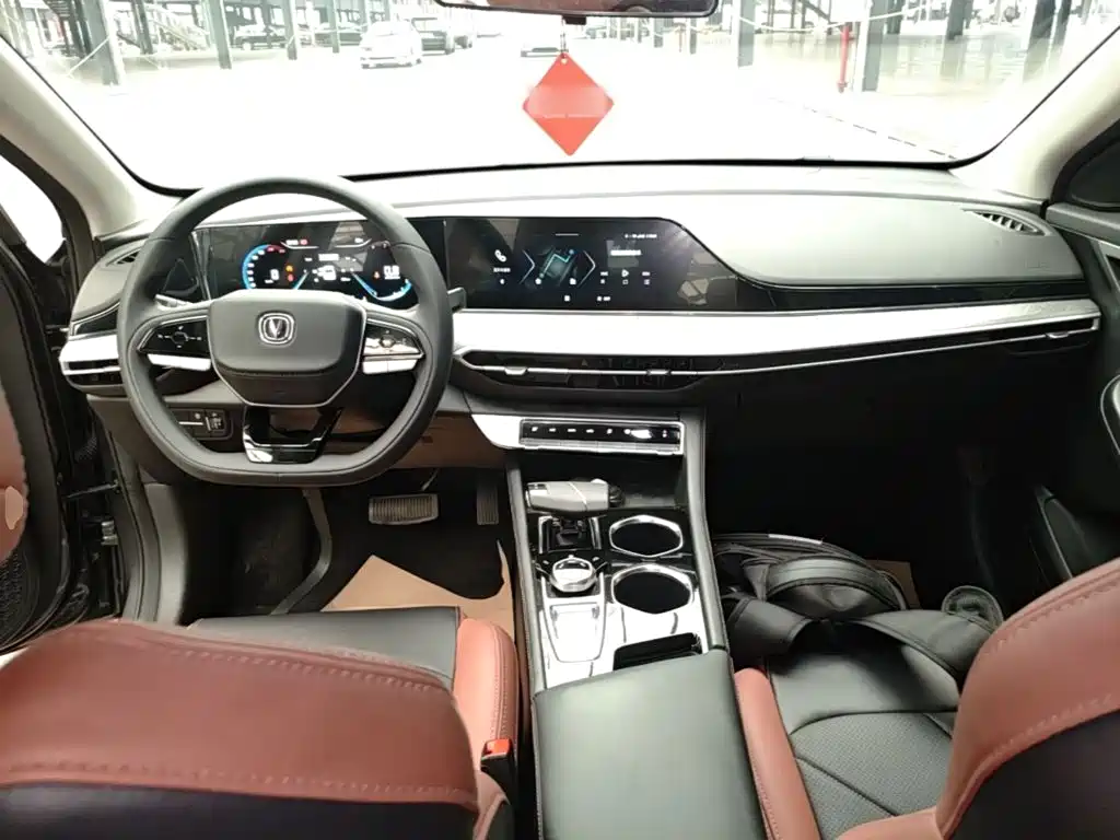 Changan Eado — миниатюра 10