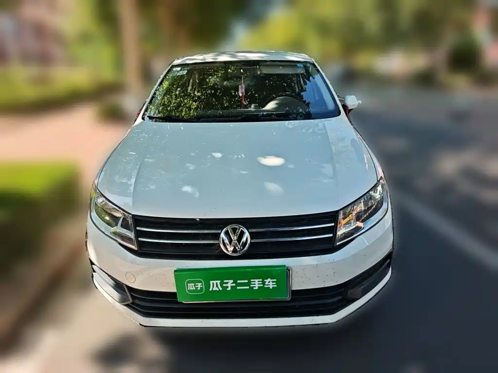 Volkswagen Santana — миниатюра 2