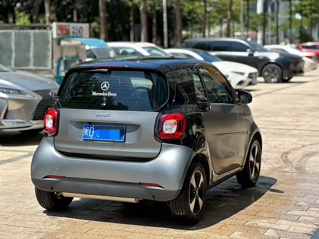 smart Smart Fortwo — миниатюра 5