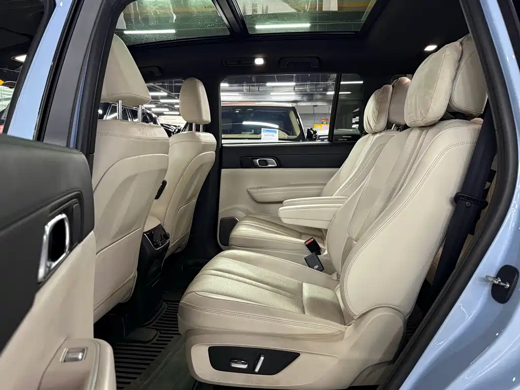 Li Auto Li ONE — миниатюра 13