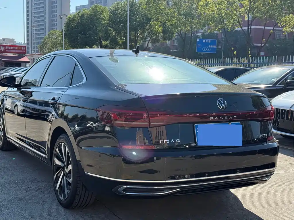 Volkswagen Passat — миниатюра 5