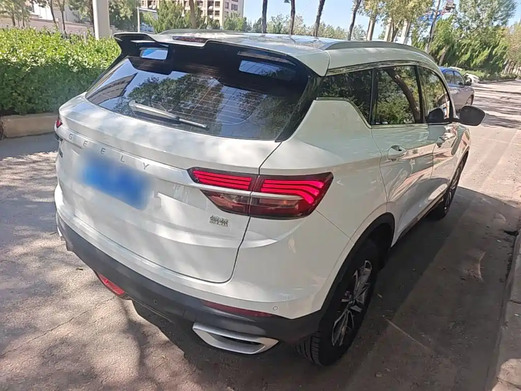 Geely Binyue — миниатюра 7