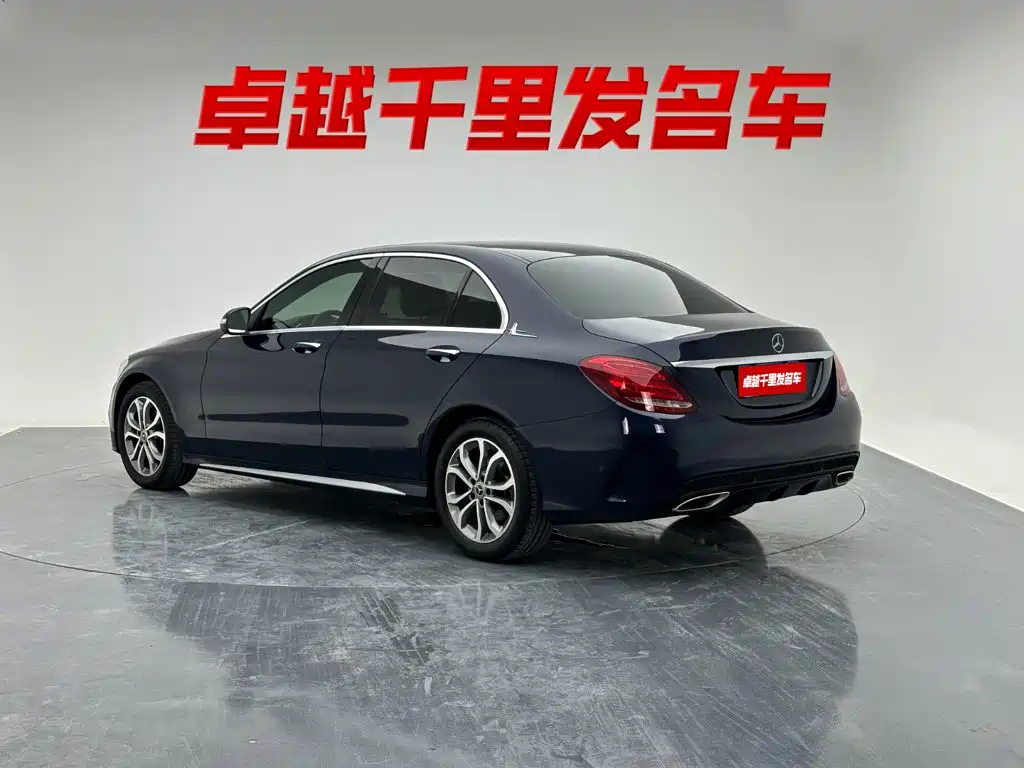 Mercedes-Benz C-Class — миниатюра 4