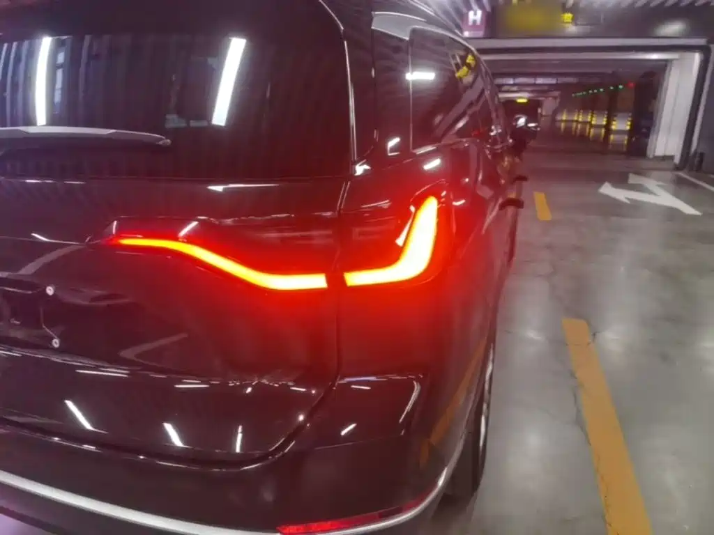 NIO ES8 — миниатюра 8
