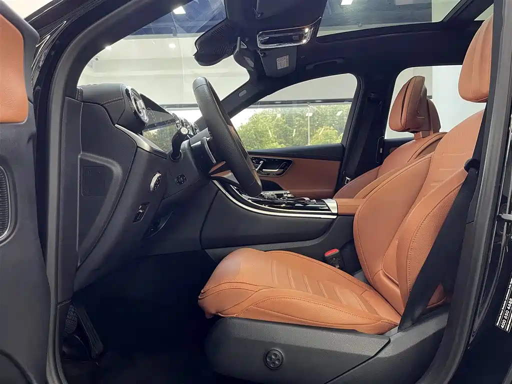 Mercedes-Benz GLC 2023 GLC 300 L 4MATIC 7 мест