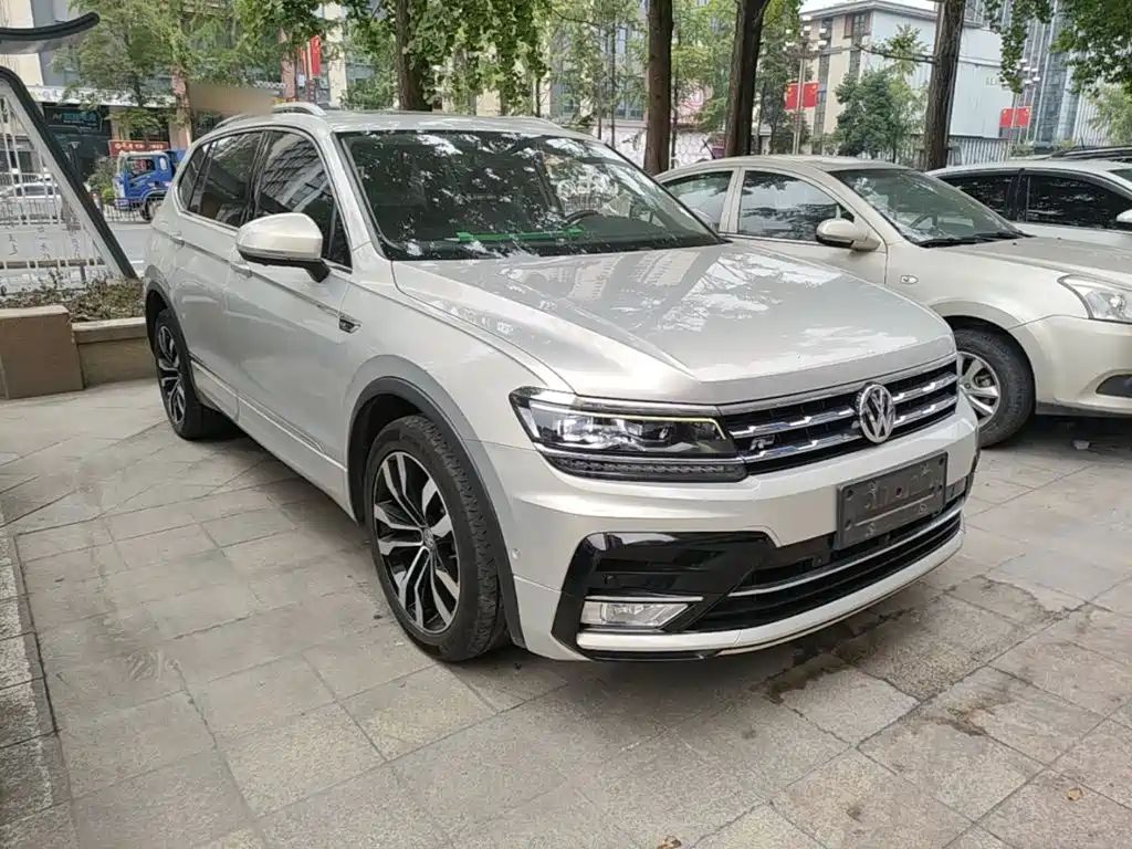 Volkswagen Tiguan L — миниатюра 4