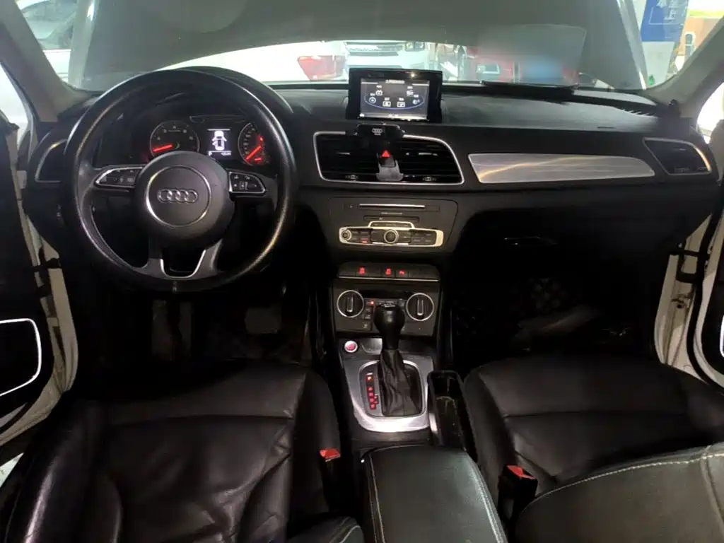 Audi Q3 — миниатюра 10