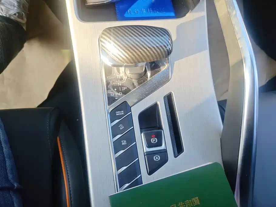 Geely Binyue — миниатюра 16