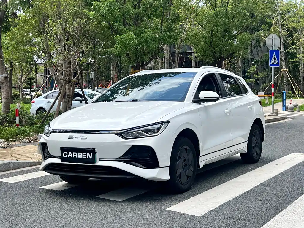 BYD e2