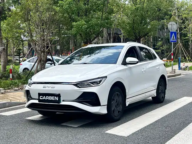 BYD e2