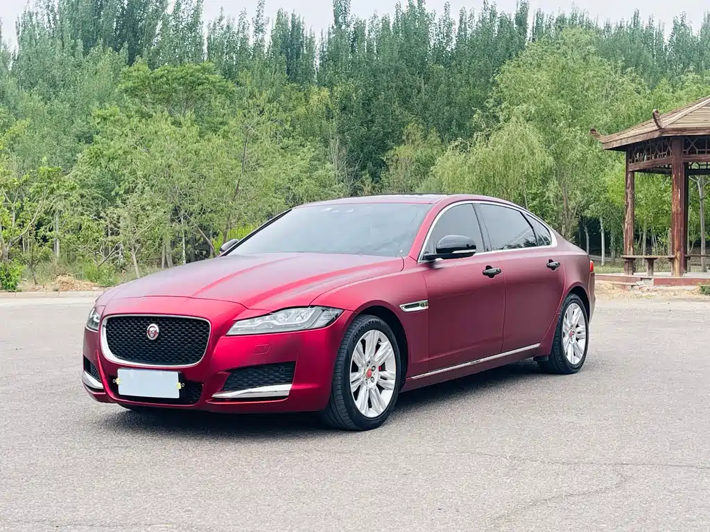 Jaguar XFL 2018
