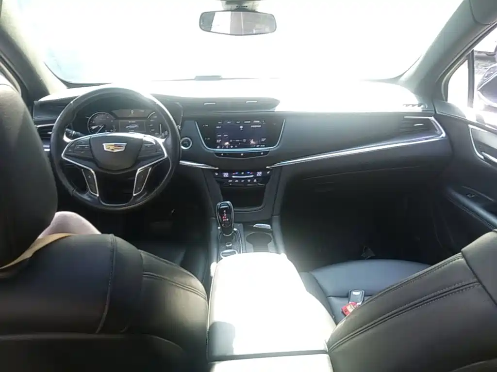 Cadillac XT5 — миниатюра 10
