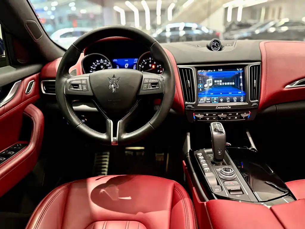 MASERATI LEVANTE