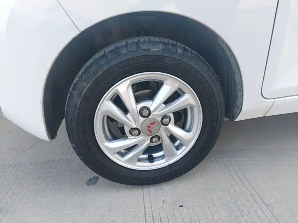 Wuling MINIEV — миниатюра 23