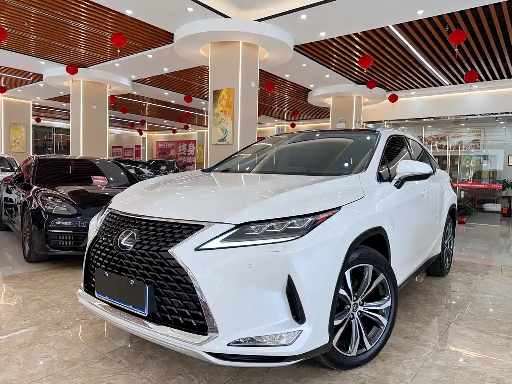 Lexus RX 2021