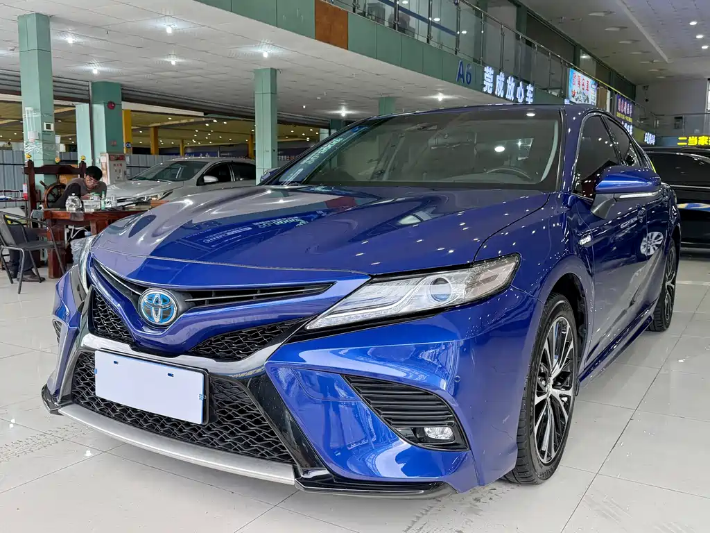 Toyota Camry 2019