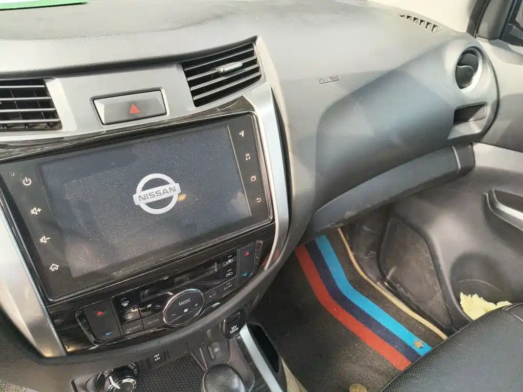 Nissan Terra — миниатюра 9