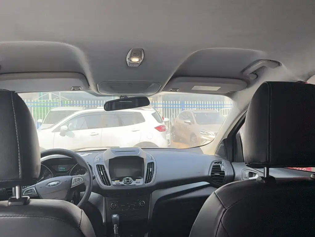 Ford Kuga — миниатюра 16