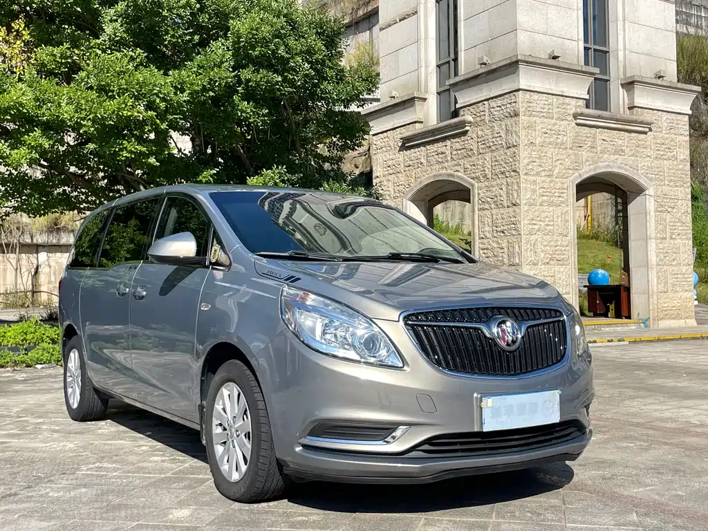 Buick GL8 — миниатюра 3