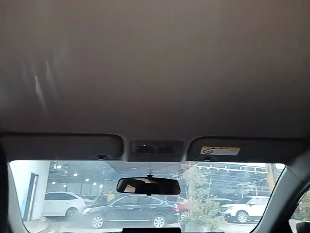 Toyota Yaris L — миниатюра 18