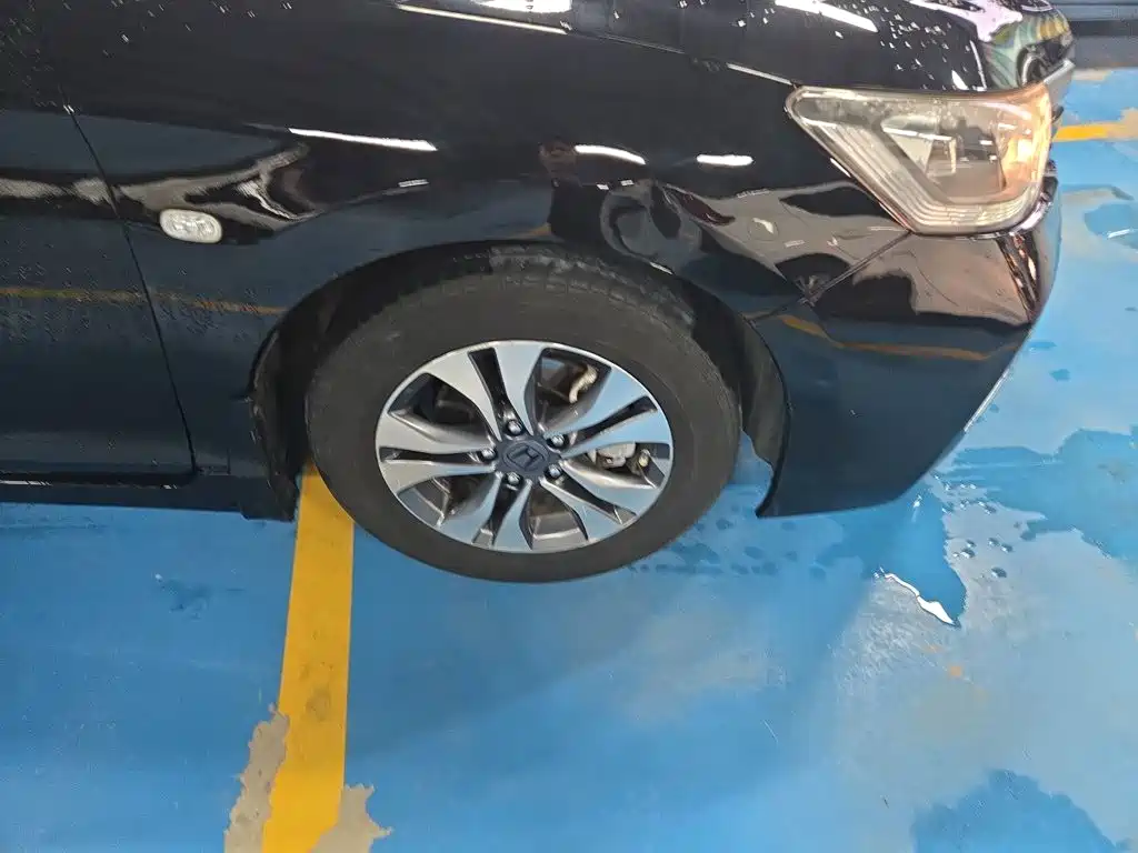 Honda Accord — миниатюра 8