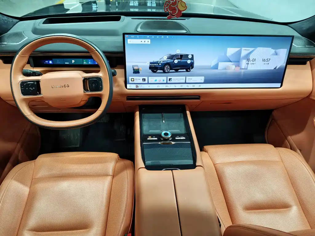 Lynk & Co 900 — миниатюра 9