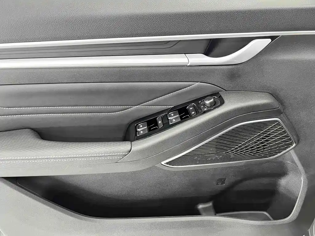 Geely Emgrand — миниатюра 7
