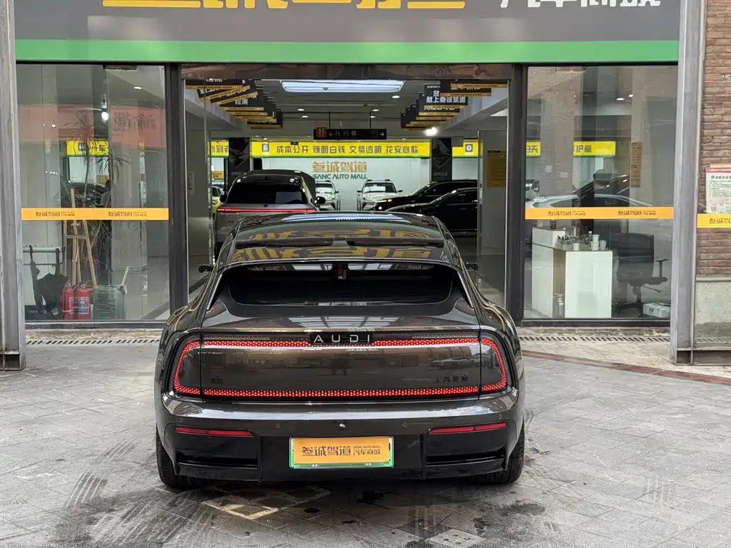 Ауди Ауди. Audi E5 Sportback — миниатюра 5