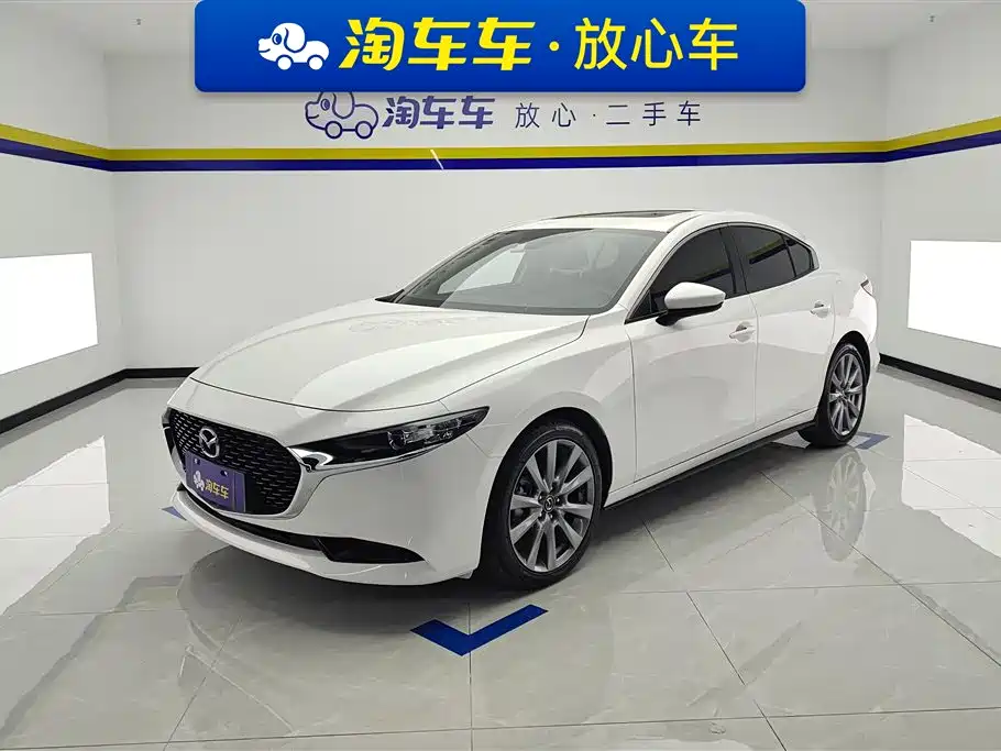 Mazda 3 Axela 2024