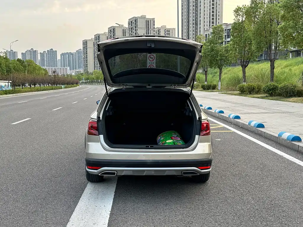 Volkswagen C-Trek — миниатюра 10