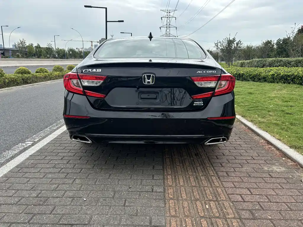 Honda Accord — миниатюра 6