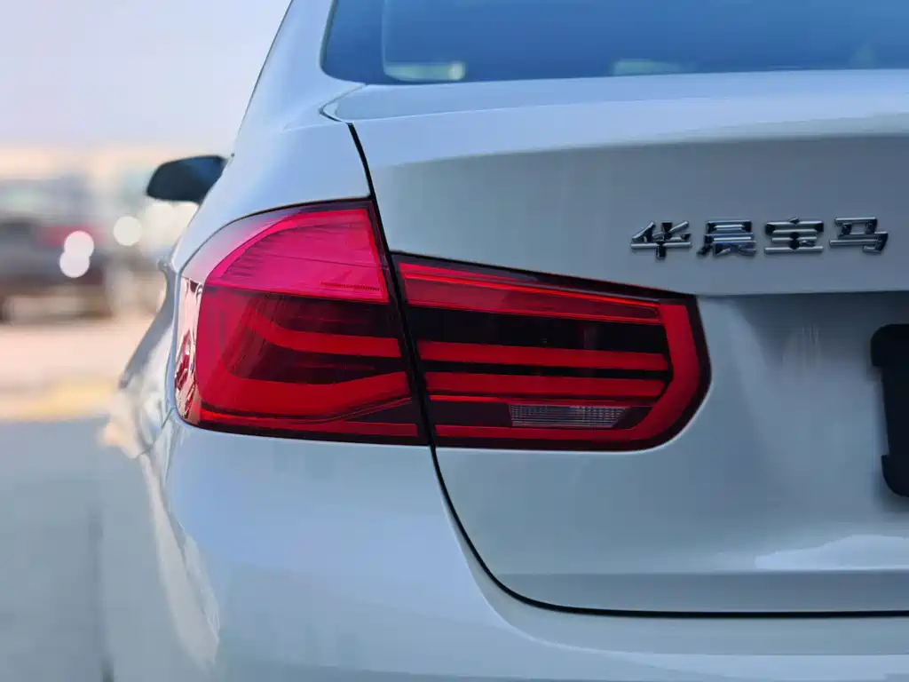 BMW 3 Series — миниатюра 9