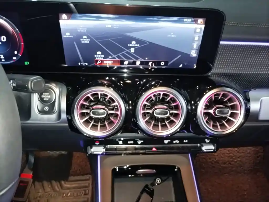 Mercedes-Benz GLB — миниатюра 13