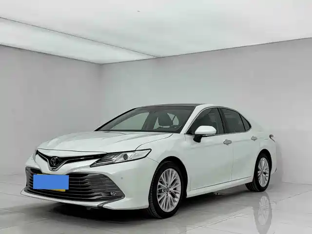 TOYOTA CAMRY 2020