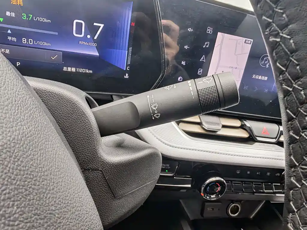 Chevrolet Monza — миниатюра 18
