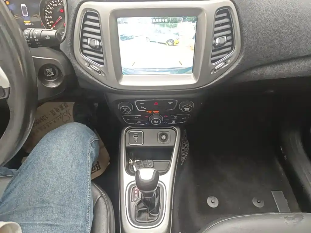 Jeep Compass — миниатюра 14
