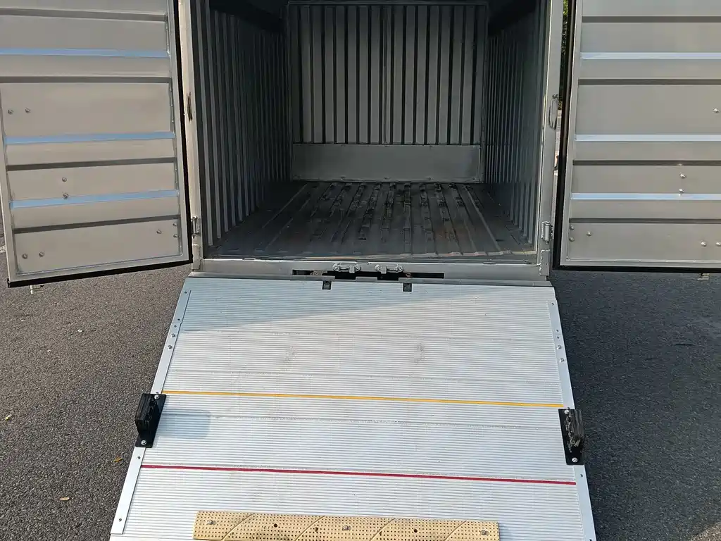 Wuling Wuling Electric Truck — миниатюра 9
