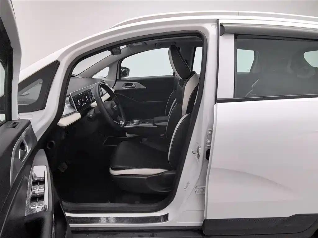 GEELY GEOMETRY E FIREFLY