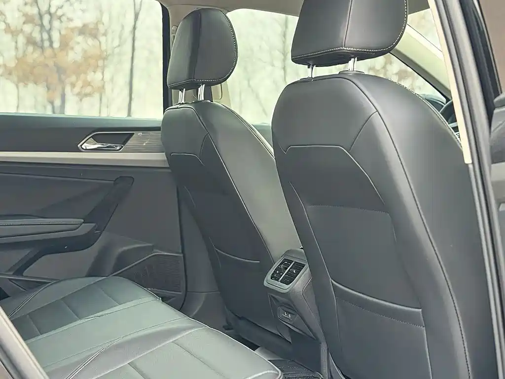 Volkswagen Lavida — миниатюра 10