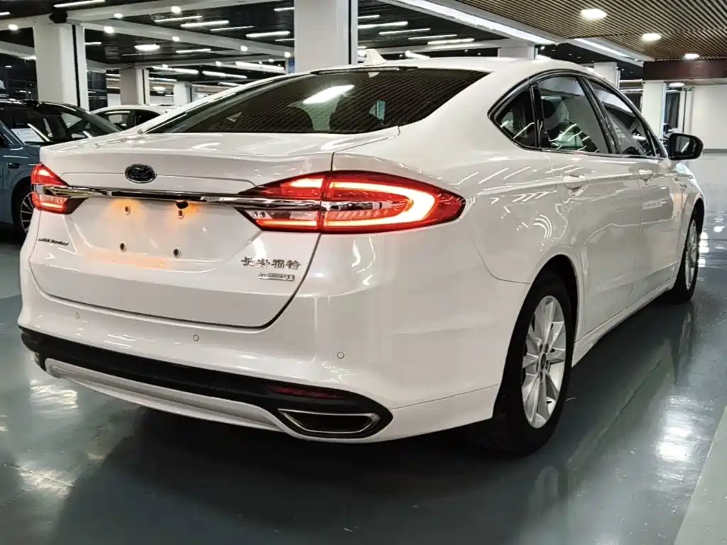 Ford Mondeo — миниатюра 5