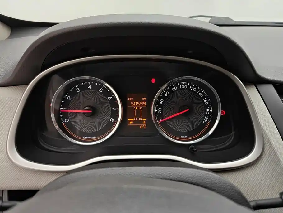 Chevrolet Sail — миниатюра 14